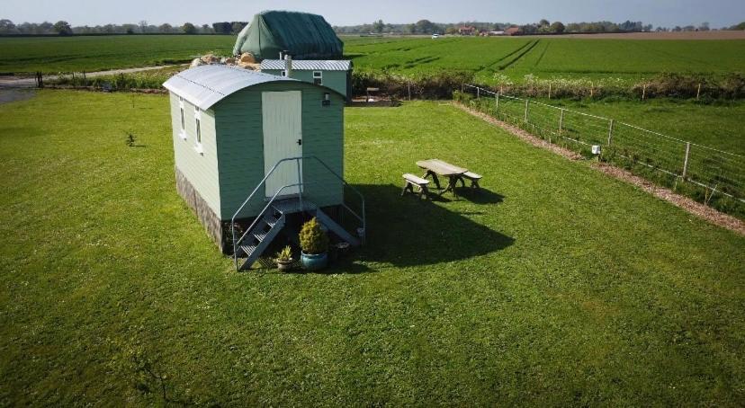 Hotel Maple Hut Four Acre Farm Aylsham Exterior foto